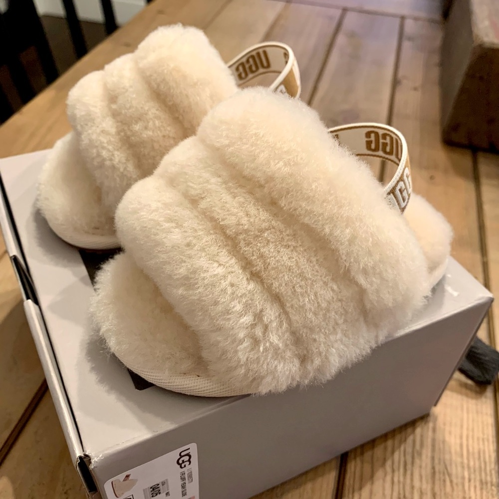 Ugg fluff yeah infant slide size 4/5